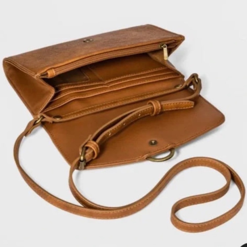 Universal Thread Brown Crossbody Bag with Adjustable Strap NWT